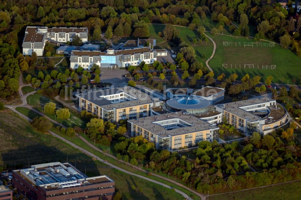 Leipzig aus der Vogelperspektive: Klinikgelände des Krankenhauses HELIOS Park-Klinikum Leipzig an der Morawitzstraße in Leipzig im Bundesland Sachsen, Deutschland