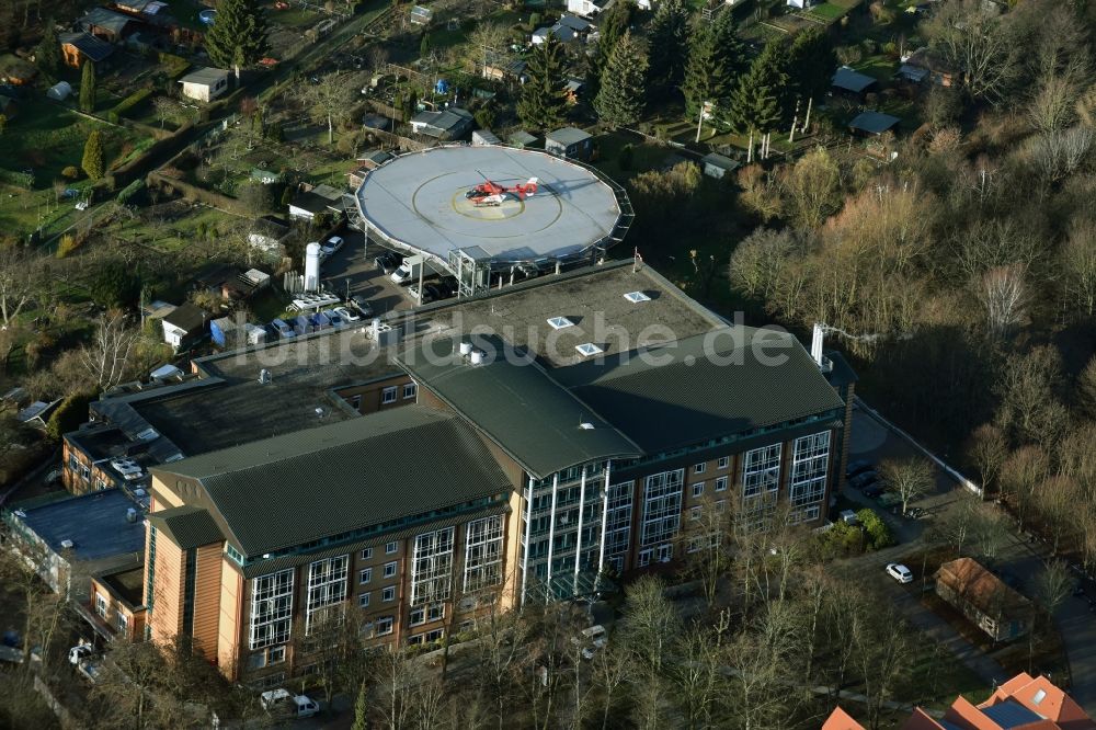 Luftaufnahme Bernau - Klinikgelände des Krankenhauses Herzzentrum Brandenburg an der Ladeburger Straße in Bernau im Bundesland Brandenburg