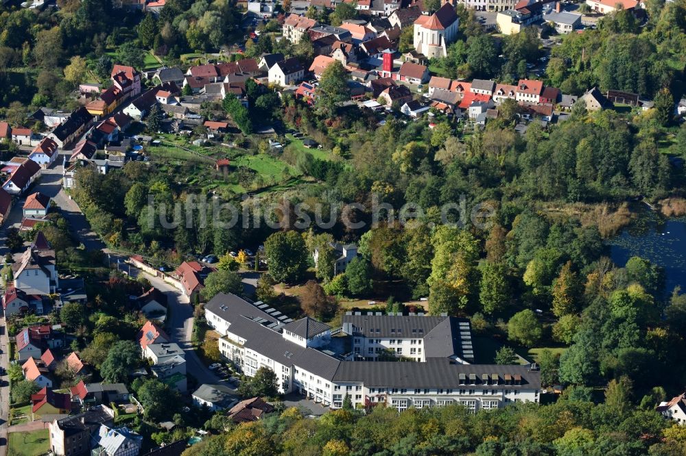 Luftaufnahme Buckow (Märkische Schweiz) - Klinikgelände des Krankenhauses Immanuel Klinik Märkische Schweiz in Buckow (Märkische Schweiz) im Bundesland Brandenburg, Deutschland