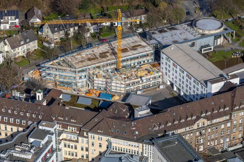 Bochum von oben - Klinikgelände des Krankenhauses St. Josef-Hospital im Ortsteil Innenstadt in Bochum im Bundesland Nordrhein-Westfalen, Deutschland