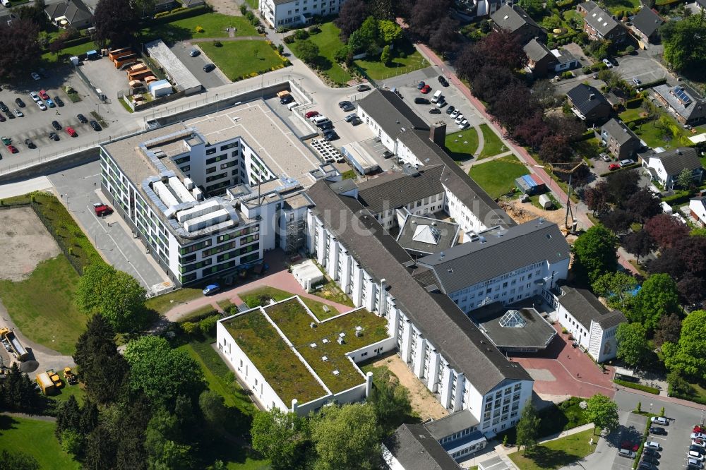 Luftbild Kleve - Klinikgelände des Krankenhauses Katholisches Karl Leisner Klinikum gGmbH - St.-Antonius-Hospital Kleve an der Albersallee in Kleve im Bundesland Nordrhein-Westfalen, Deutschland