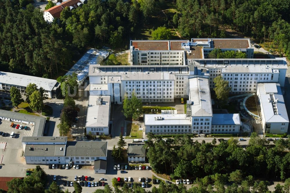 Luftaufnahme Hennigsdorf - Klinikgelände des Krankenhauses Klinik Hennigsdorf in Hennigsdorf im Bundesland Brandenburg, Deutschland