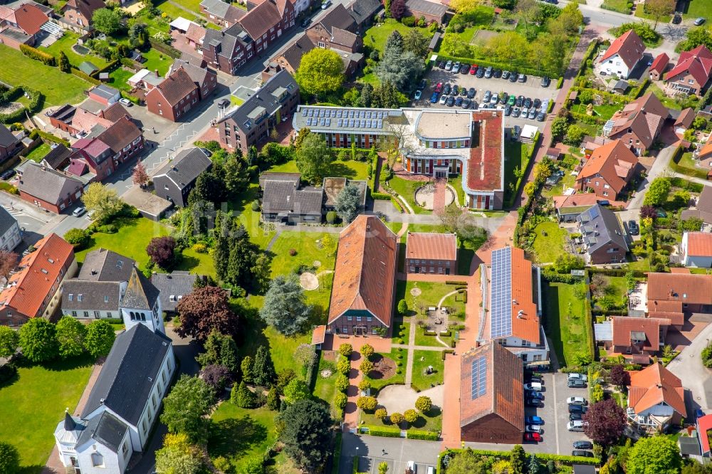 Luftbild Drensteinfurt - Klinikgelände des Krankenhauses der Klinik Walstedde GmbH in Drensteinfurt im Bundesland Nordrhein-Westfalen, Deutschland