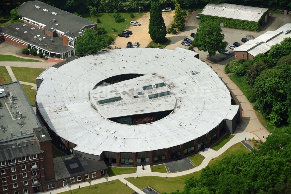 Luftaufnahme Bad Bramstedt - Klinikgelände des Krankenhauses Klinikum Bad Bramstedt an der Oskar-Alexander-Straße in Bad Bramstedt im Bundesland Schleswig-Holstein, Deutschland