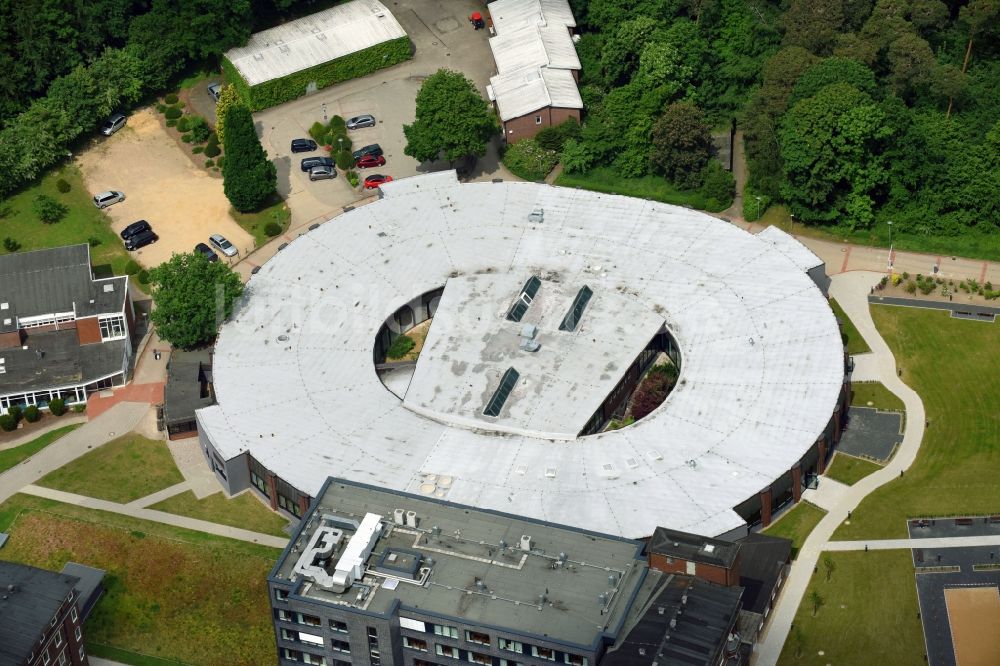 Bad Bramstedt aus der Vogelperspektive: Klinikgelände des Krankenhauses Klinikum Bad Bramstedt an der Oskar-Alexander-Straße in Bad Bramstedt im Bundesland Schleswig-Holstein, Deutschland