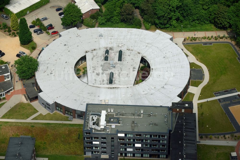 Luftaufnahme Bad Bramstedt - Klinikgelände des Krankenhauses Klinikum Bad Bramstedt an der Oskar-Alexander-Straße in Bad Bramstedt im Bundesland Schleswig-Holstein, Deutschland