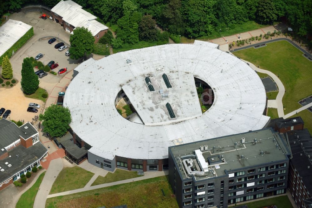 Bad Bramstedt von oben - Klinikgelände des Krankenhauses Klinikum Bad Bramstedt an der Oskar-Alexander-Straße in Bad Bramstedt im Bundesland Schleswig-Holstein, Deutschland