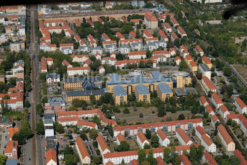 Halle (Saale) von oben - Klinikgelände des Krankenhauses BG Klinikum Bergmannstrost in Halle (Saale) im Bundesland Sachsen-Anhalt, Deutschland