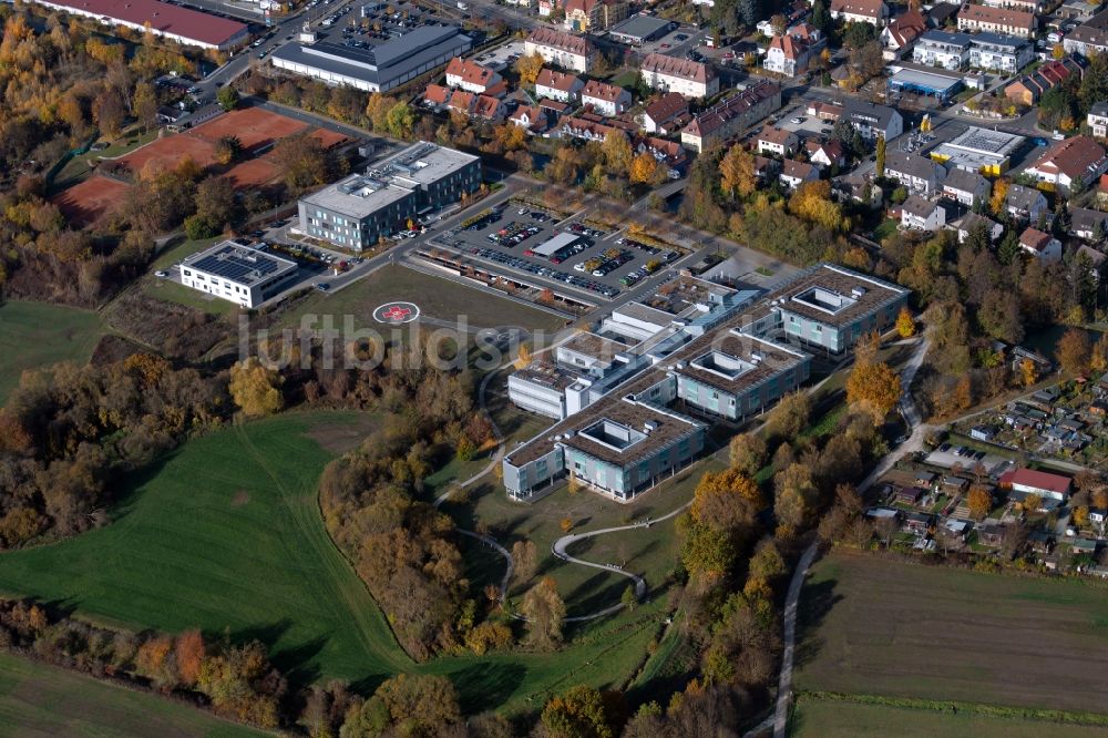 Luftaufnahme Forchheim - Klinikgelände des Krankenhauses Klinikum Forchheim der Vereinigten Pfründerstiftung in Forchheim im Bundesland Bayern, Deutschland