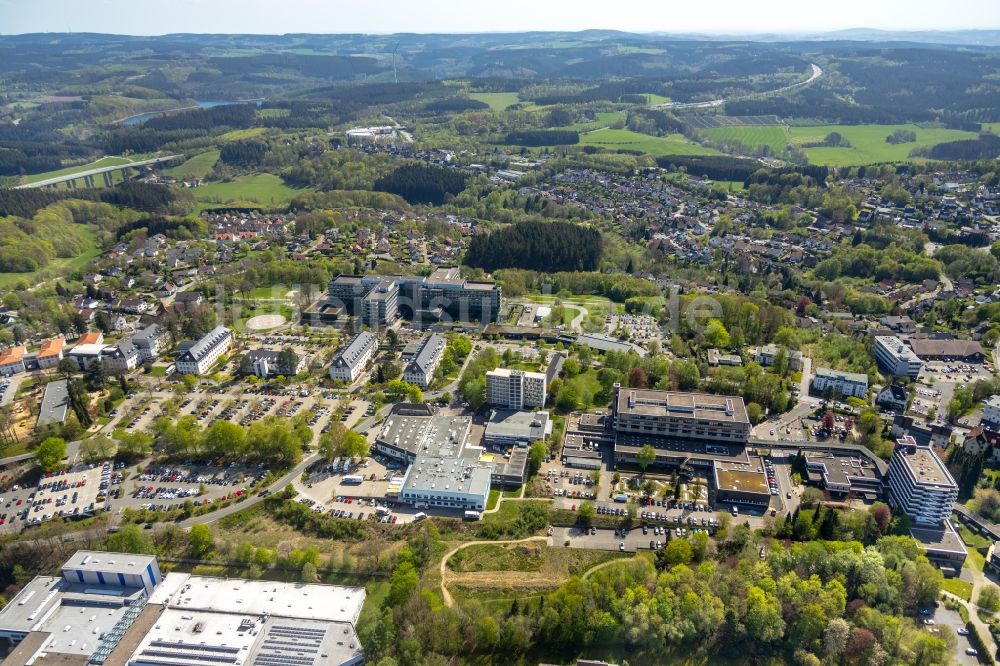 Luftaufnahme Lüdenscheid - Klinikgelände des Krankenhauses Klinikum Lüdenscheid in Lüdenscheid im Bundesland Nordrhein-Westfalen, Deutschland