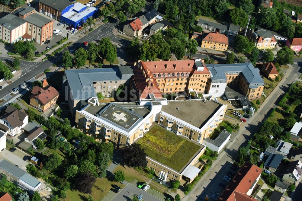 Luftaufnahme Senftenberg - Klinikgelände des Krankenhauses und Klinikum Niederlausitz an der Krankenhausstraße in Senftenberg im Bundesland Brandenburg, Deutschland