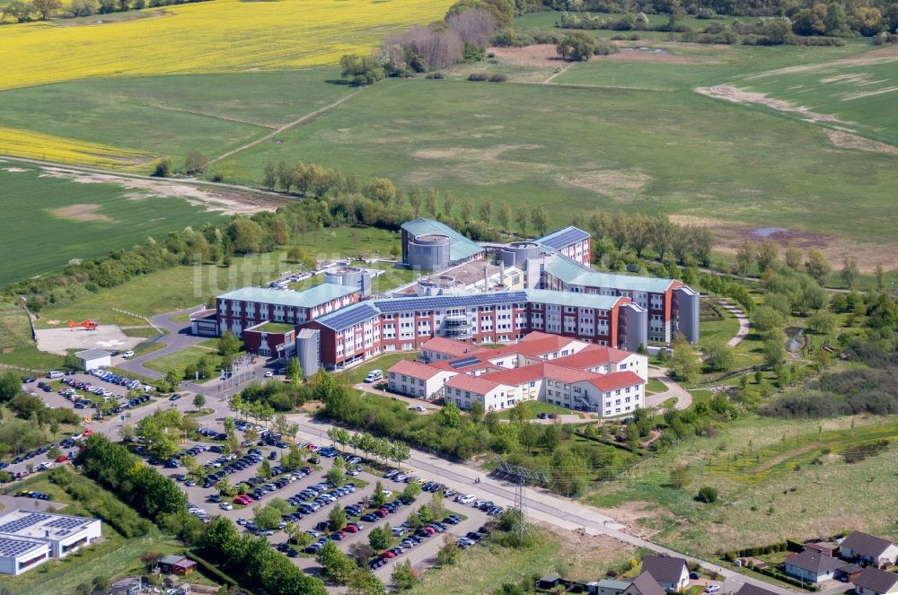 Güstrow aus der Vogelperspektive: Klinikgelände des Krankenhauses KMG Klinikum in Güstrow im Bundesland Mecklenburg-Vorpommern