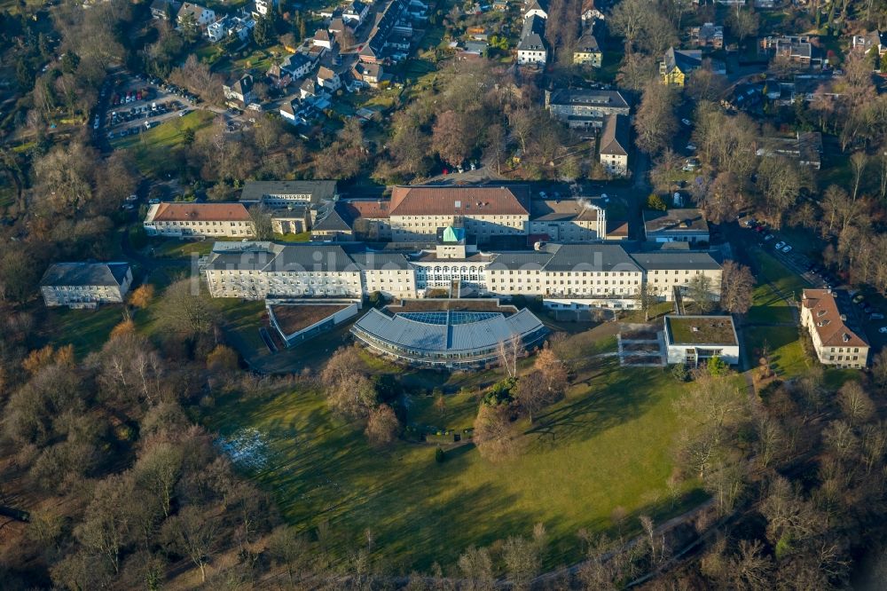 Luftaufnahme Essen - Klinikgelände des Krankenhauses Knappschafts-Krankenhaus Am Deimelsber im Ortsteil Stadtbezirke VII in Essen im Bundesland Nordrhein-Westfalen