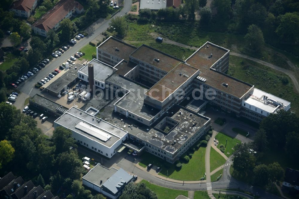 Luftaufnahme Burgwedel - Klinikgelände des Krankenhauses KRH Klinikum Großburgwedel in Burgwedel im Bundesland Niedersachsen