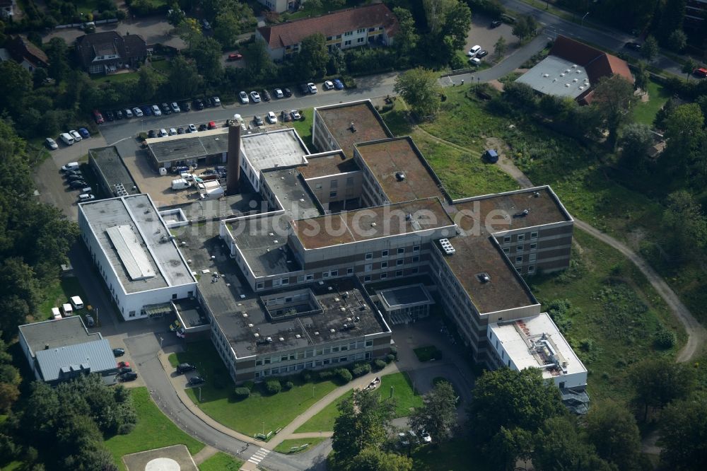 Burgwedel von oben - Klinikgelände des Krankenhauses KRH Klinikum Großburgwedel in Burgwedel im Bundesland Niedersachsen