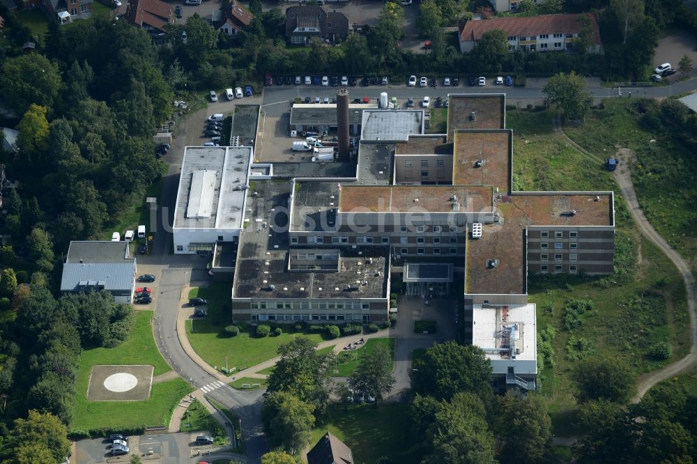 Burgwedel aus der Vogelperspektive: Klinikgelände des Krankenhauses KRH Klinikum Großburgwedel in Burgwedel im Bundesland Niedersachsen