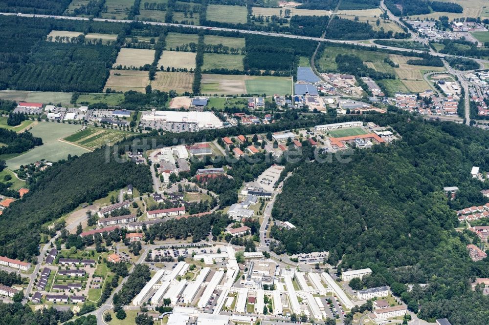 Luftaufnahme Landstuhl - Klinikgelände des Krankenhauses Landstuhl Regional Medical Center in Landstuhl im Bundesland Rheinland-Pfalz, Deutschland