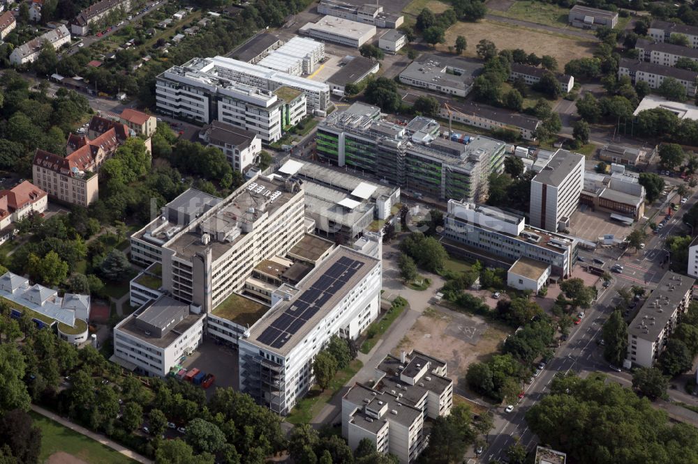 Mainz von oben - Klinikgelände des Krankenhauses Marienhaus Klinikum Mainz (MKM) in Mainz im Bundesland Rheinland-Pfalz, Deutschland