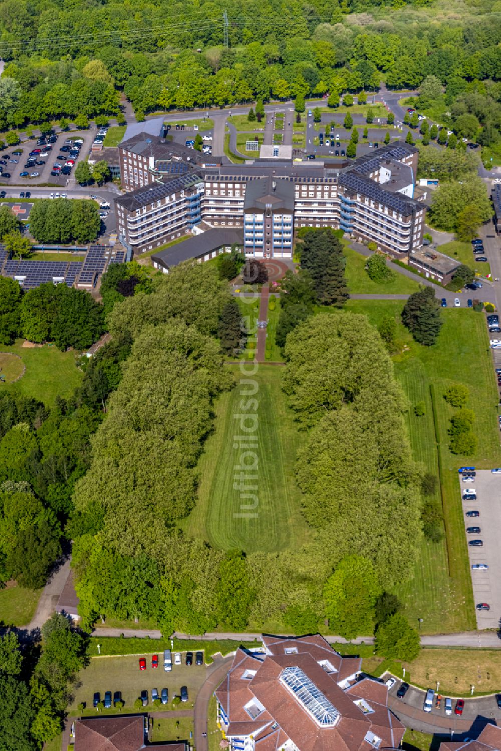 Bottrop aus der Vogelperspektive: Klinikgelände des Krankenhauses Marienhospital in Bottrop im Bundesland Nordrhein-Westfalen