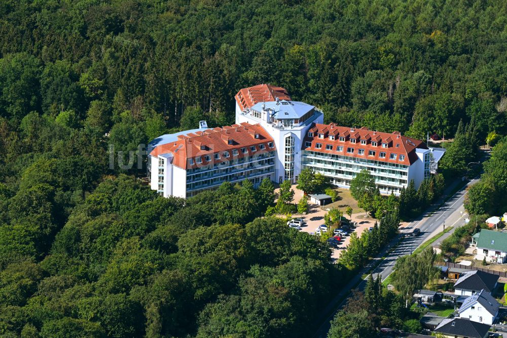 Bad Doberan aus der Vogelperspektive: Klinikgelände des Krankenhauses Moorklinik in Bad Doberan im Bundesland Mecklenburg-Vorpommern, Deutschland