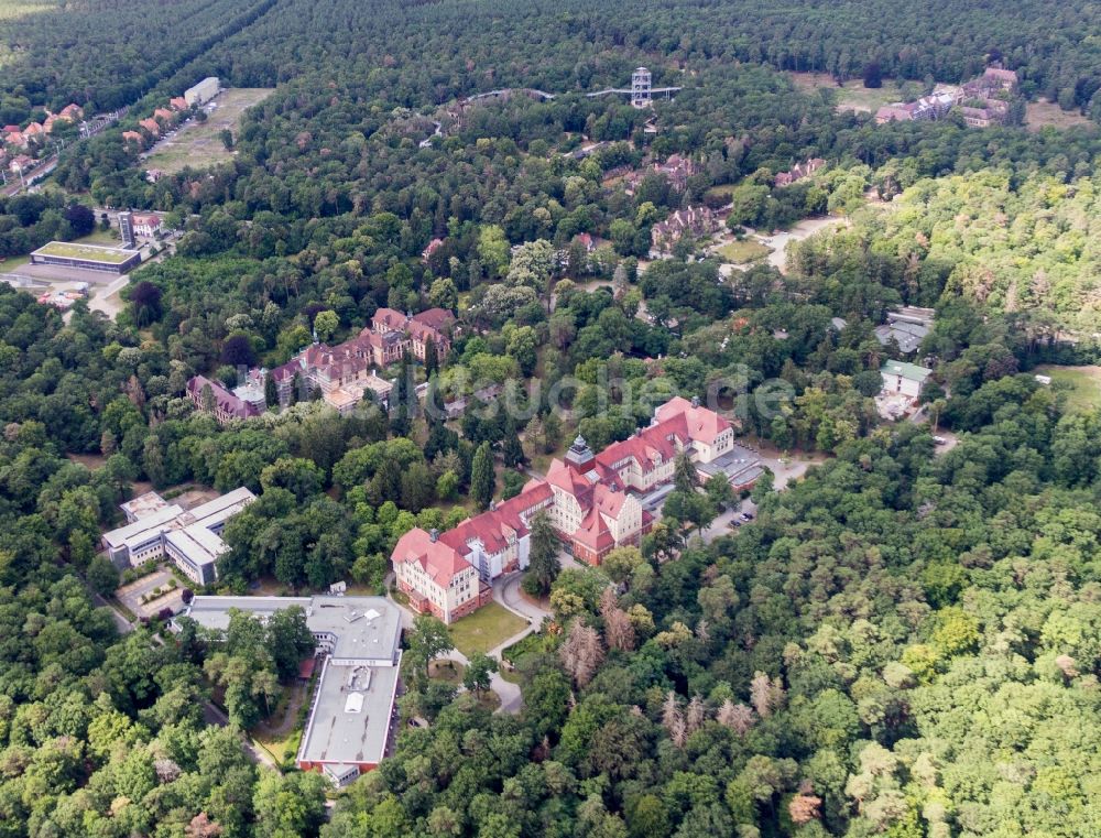 Beelitz-Heilstätten von oben - Klinikgelände des Krankenhauses Neurologische Fachkliniken in Beelitz-Heilstätten im Bundesland Brandenburg, Deutschland