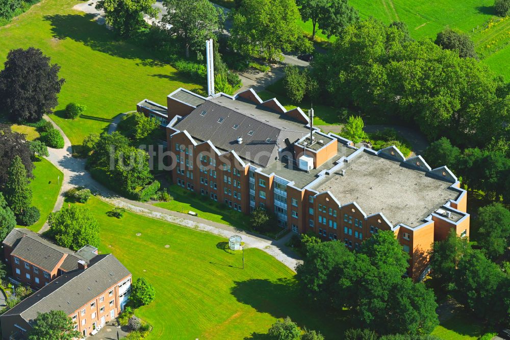 Luftbild Rheinberg - Klinikgelände des Krankenhauses St. Nikolaus Hospital in Rheinberg im Bundesland Nordrhein-Westfalen, Deutschland