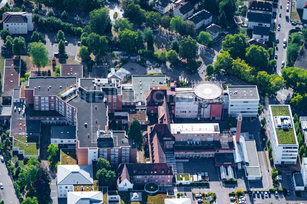 Luftaufnahme Offenburg - Klinikgelände des Krankenhauses Ortenauklinik in Offenburg im Bundesland Baden-Württemberg, Deutschland