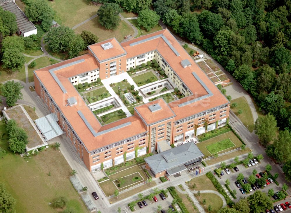 Berlin von oben - Klinikgelände des Krankenhauses Park-Klinik Weißensee im Ortsteil Weißensee in Berlin, Deutschland