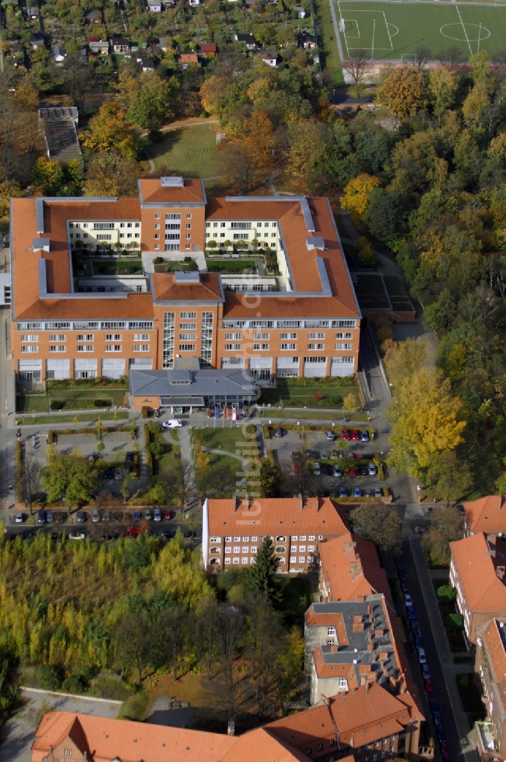 Berlin von oben - Klinikgelände des Krankenhauses Park-Klinik Weißensee im Ortsteil Weißensee in Berlin, Deutschland