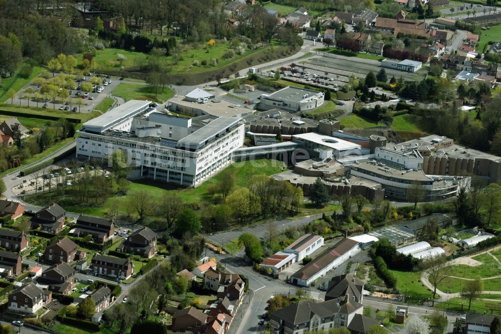 Luftaufnahme Lievin - Klinikgelände des Krankenhauses Polyclinique de Riaumont in Lievin in Nord-Pas-de-Calais Picardie, Frankreich