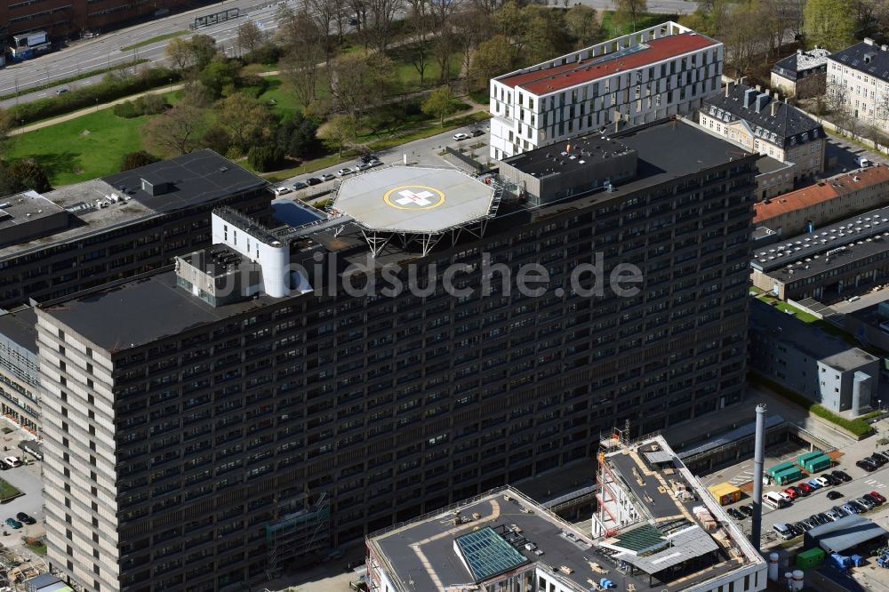 Kopenhagen aus der Vogelperspektive: Klinikgelände des Krankenhauses Rigshospitalet am Blegdamsvej in Kopenhagen in Dänemark