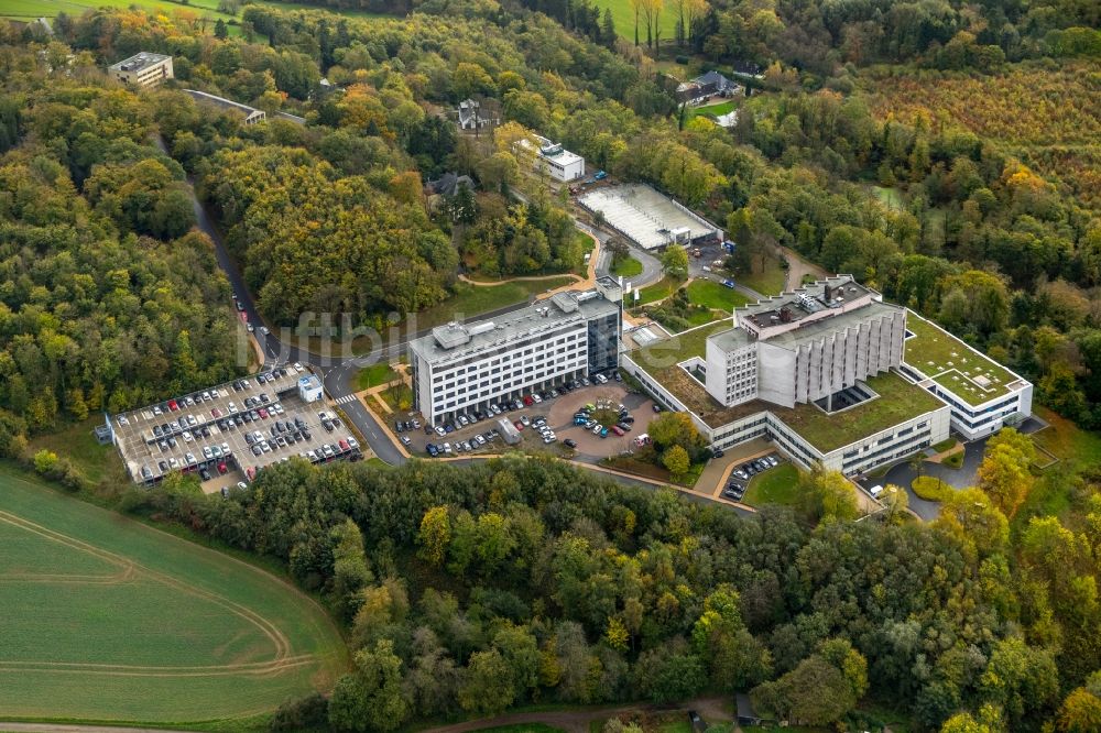 Luftbild Essen - Klinikgelände des Krankenhauses Ruhrlandklinik im Ortsteil Werden in Essen im Bundesland Nordrhein-Westfalen, Deutschland