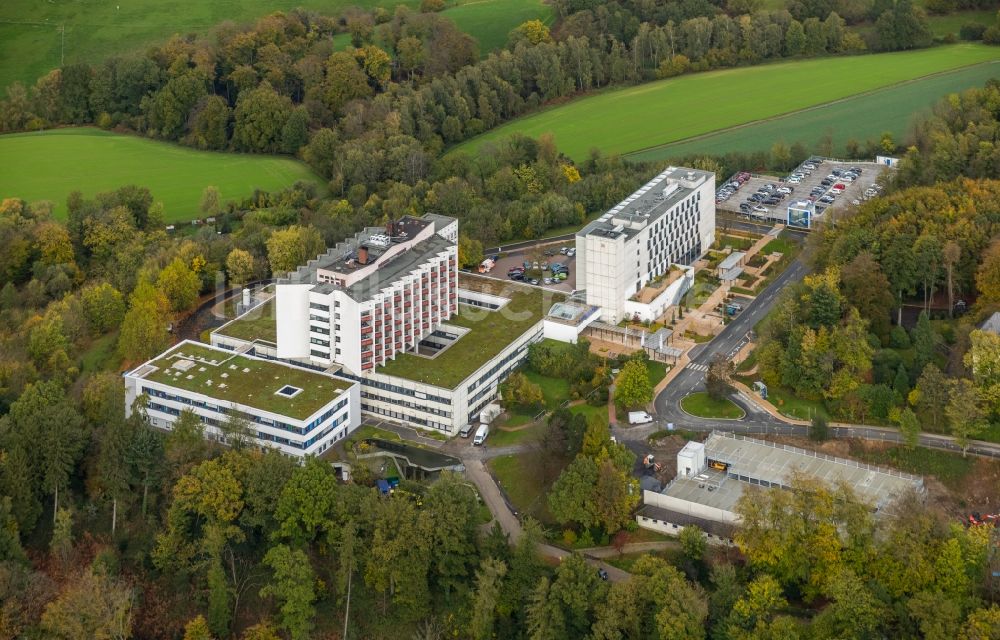 Luftbild Essen - Klinikgelände des Krankenhauses Ruhrlandklinik im Ortsteil Werden in Essen im Bundesland Nordrhein-Westfalen, Deutschland