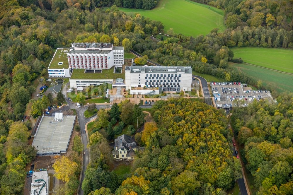 Essen aus der Vogelperspektive: Klinikgelände des Krankenhauses Ruhrlandklinik im Ortsteil Werden in Essen im Bundesland Nordrhein-Westfalen, Deutschland