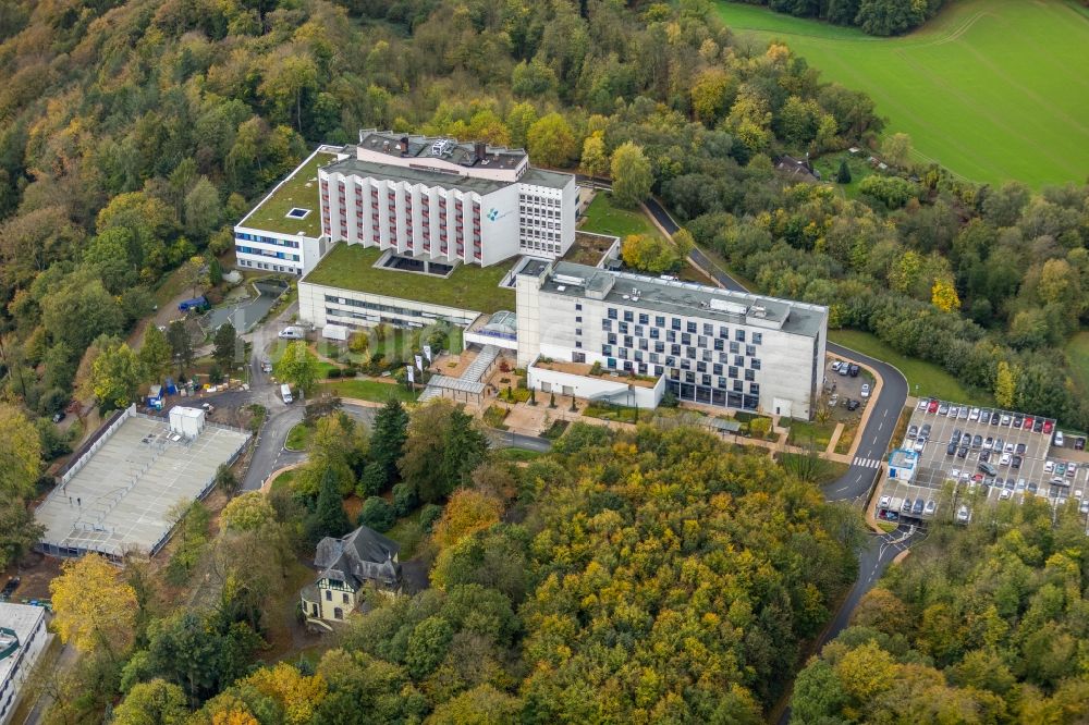 Essen aus der Vogelperspektive: Klinikgelände des Krankenhauses Ruhrlandklinik im Ortsteil Werden in Essen im Bundesland Nordrhein-Westfalen, Deutschland