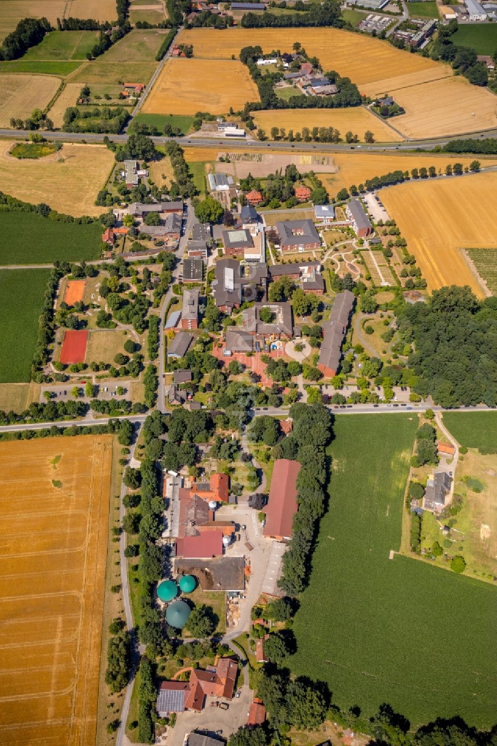 Telgte aus der Vogelperspektive: Klinikgelände des Krankenhauses Sankt Rochus-Hospital Telgte in Telgte im Bundesland Nordrhein-Westfalen, Deutschland