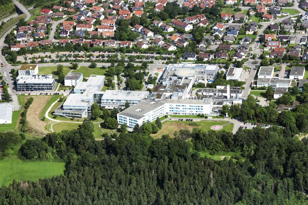 Mutlangen aus der Vogelperspektive: Klinikgelände des Krankenhauses Stauferklinikum Schwäbisch Gmünd in Mutlangen im Bundesland Baden-Württemberg, Deutschland