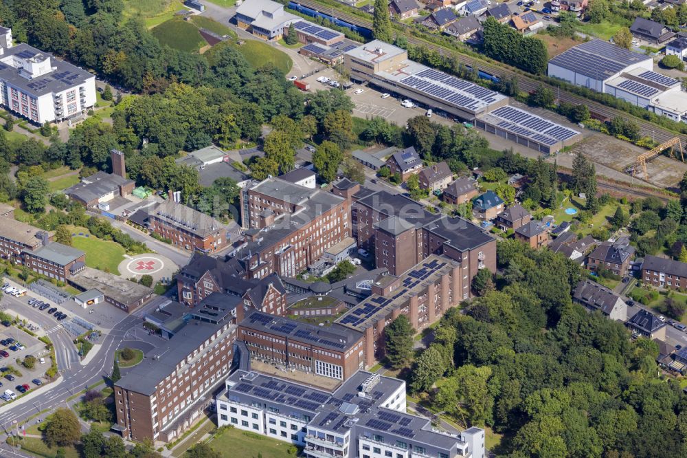 Luftbild Moers - Klinikgelände des Krankenhauses Stiftung Krankenhaus Bethanien für die Grafschaft Moers im Ortsteil Repelen in Moers im Bundesland Nordrhein-Westfalen, Deutschland