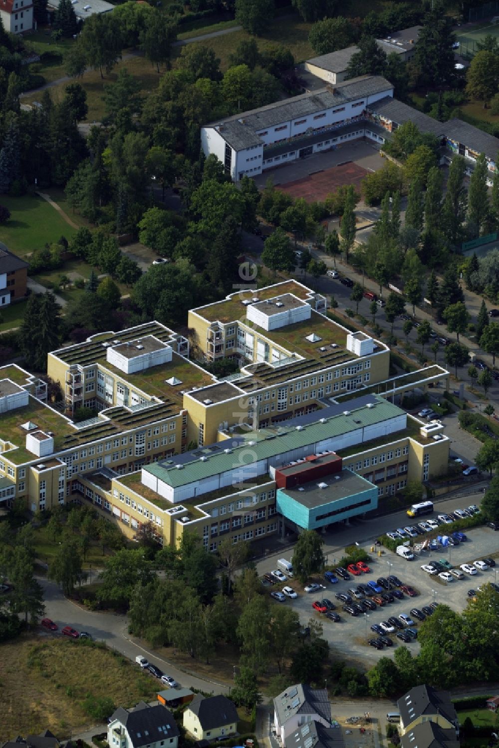 Luftbild Berlin - Klinikgelände des Krankenhauses St.Marien-Krankenhaus im Ortsteil Lankwitz in Berlin