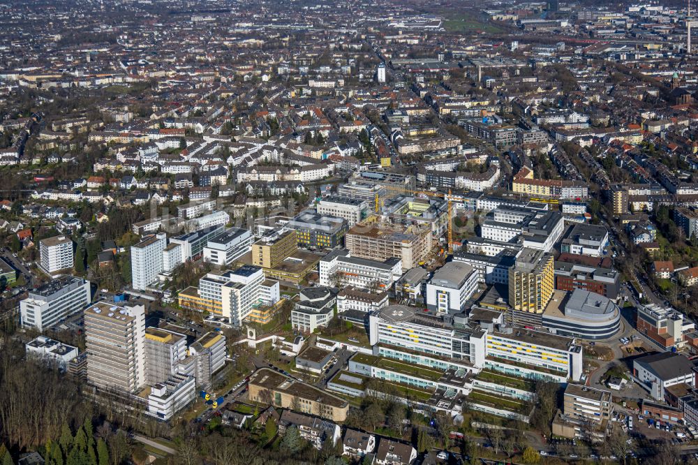 Luftbild Essen - Klinikgelände des Krankenhauses der Universität an der Hufelandstraße - Esmarchstraße in Essen im Bundesland Nordrhein-Westfalen