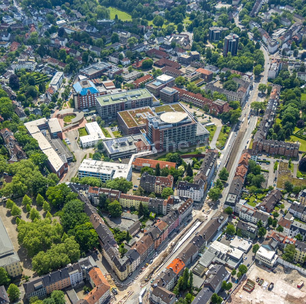 Bochum aus der Vogelperspektive: Klinikgelände des Krankenhauses BG Universitätsklinikum Bergmannsheil in Bochum im Bundesland Nordrhein-Westfalen, Deutschland