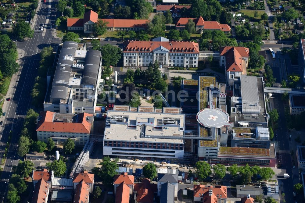 Dresden von oben - Klinikgelände des Krankenhauses Universitätsklinikum Carl Gustav Carus, Viszeral-, Thorax- und Gefäßchirurgie (VTG) an der Fetscherstraße in Dresden im Bundesland Sachsen, Deutschland