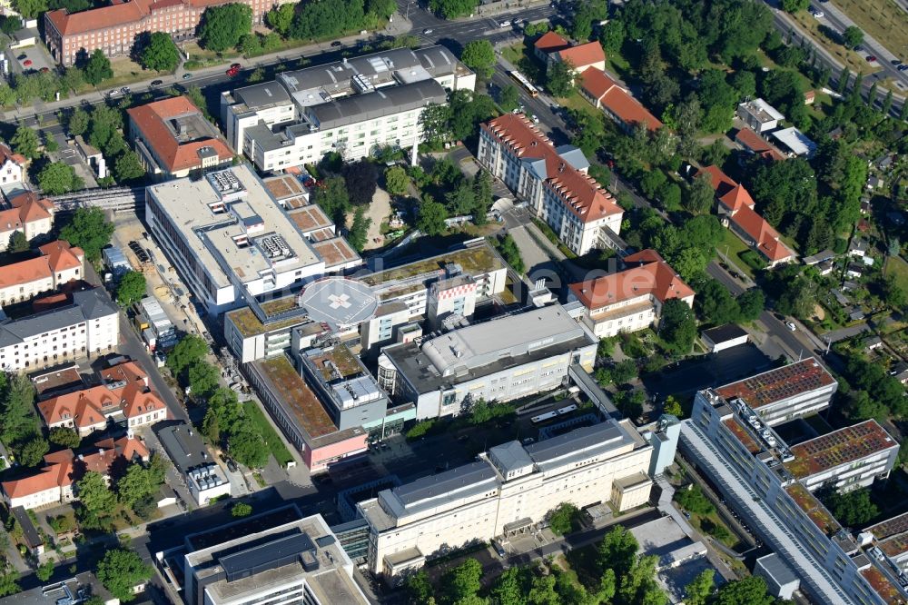 Luftaufnahme Dresden - Klinikgelände des Krankenhauses Universitätsklinikum Carl Gustav Carus, Viszeral-, Thorax- und Gefäßchirurgie (VTG) an der Fetscherstraße in Dresden im Bundesland Sachsen, Deutschland