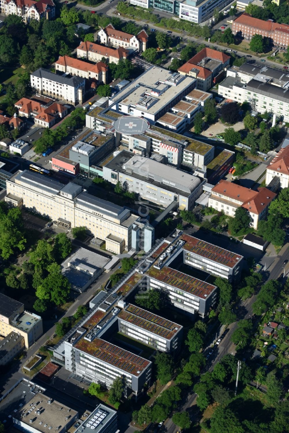 Dresden aus der Vogelperspektive: Klinikgelände des Krankenhauses Universitätsklinikum Carl Gustav Carus, Viszeral-, Thorax- und Gefäßchirurgie (VTG) an der Fetscherstraße in Dresden im Bundesland Sachsen, Deutschland