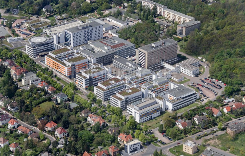 Halle (Saale) aus der Vogelperspektive: Klinikgelände des Krankenhauses und Universitätsklinikum in Halle (Saale) im Bundesland Sachsen-Anhalt, Deutschland