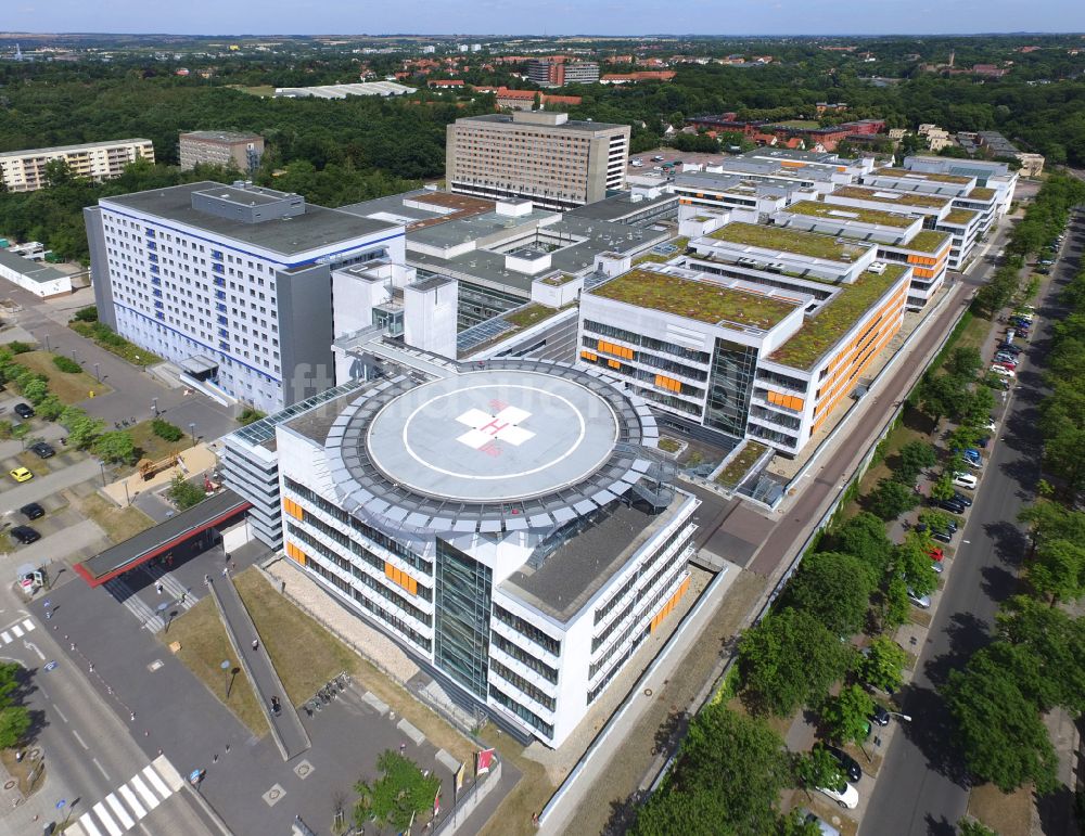 Luftaufnahme Halle (Saale) - Klinikgelände des Krankenhauses und Universitätsklinikum in Halle (Saale) im Bundesland Sachsen-Anhalt, Deutschland