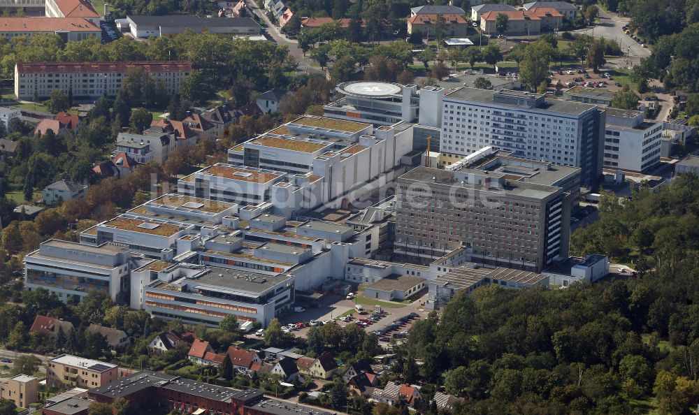 Luftaufnahme Halle (Saale) - Klinikgelände des Krankenhauses und Universitätsklinikum in Halle (Saale) im Bundesland Sachsen-Anhalt, Deutschland