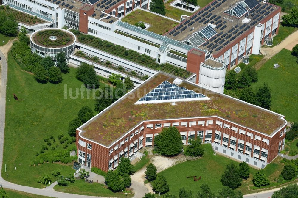 Regensburg von oben - Klinikgelände des Krankenhauses Universitätsklinikum Regensburg, Abteilung für Nuklearmedizin in Regensburg im Bundesland Bayern, Deutschland