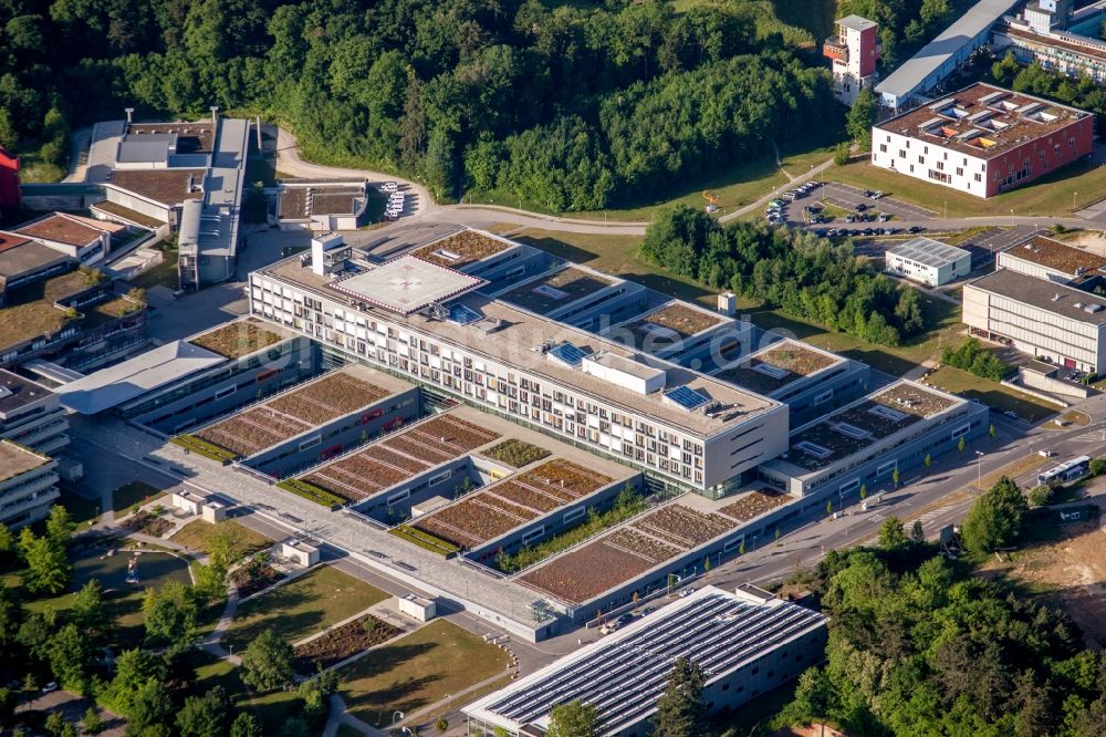 Ulm von oben - Klinikgelände des Krankenhauses Universitätsklinikum Ulm in Ulm im Bundesland Baden-Württemberg, Deutschland