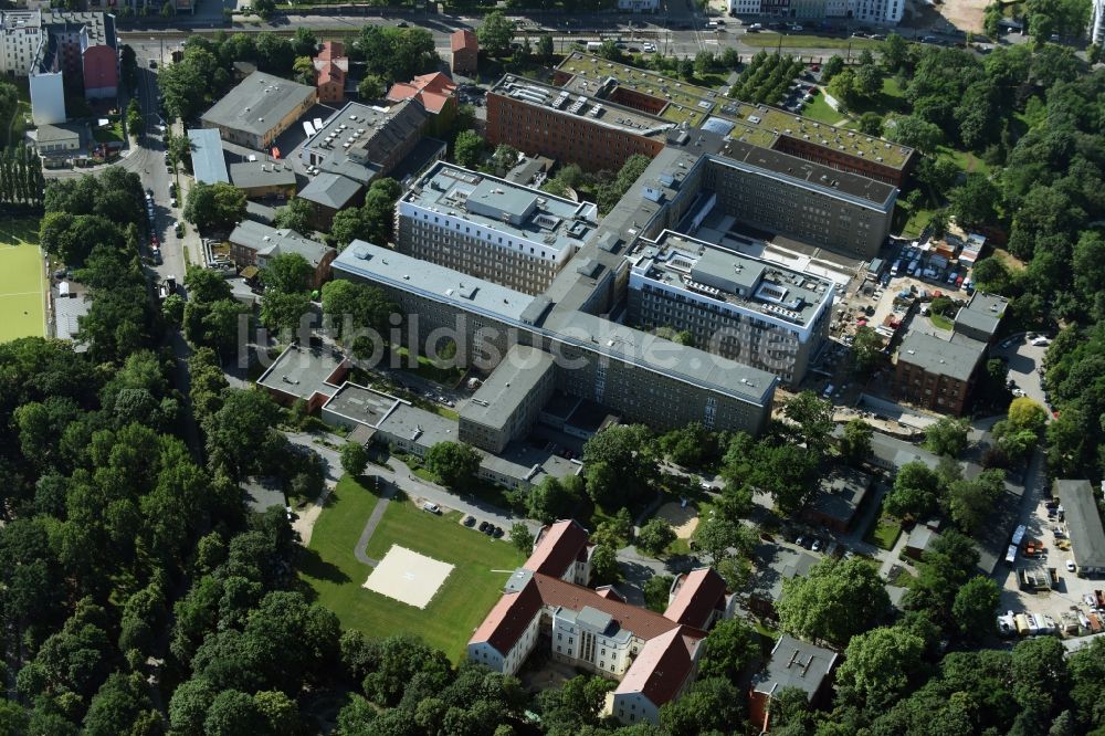 Berlin aus der Vogelperspektive: Klinikgelände des Krankenhauses Vivantes Klinikum im Friedrichshain in Berlin